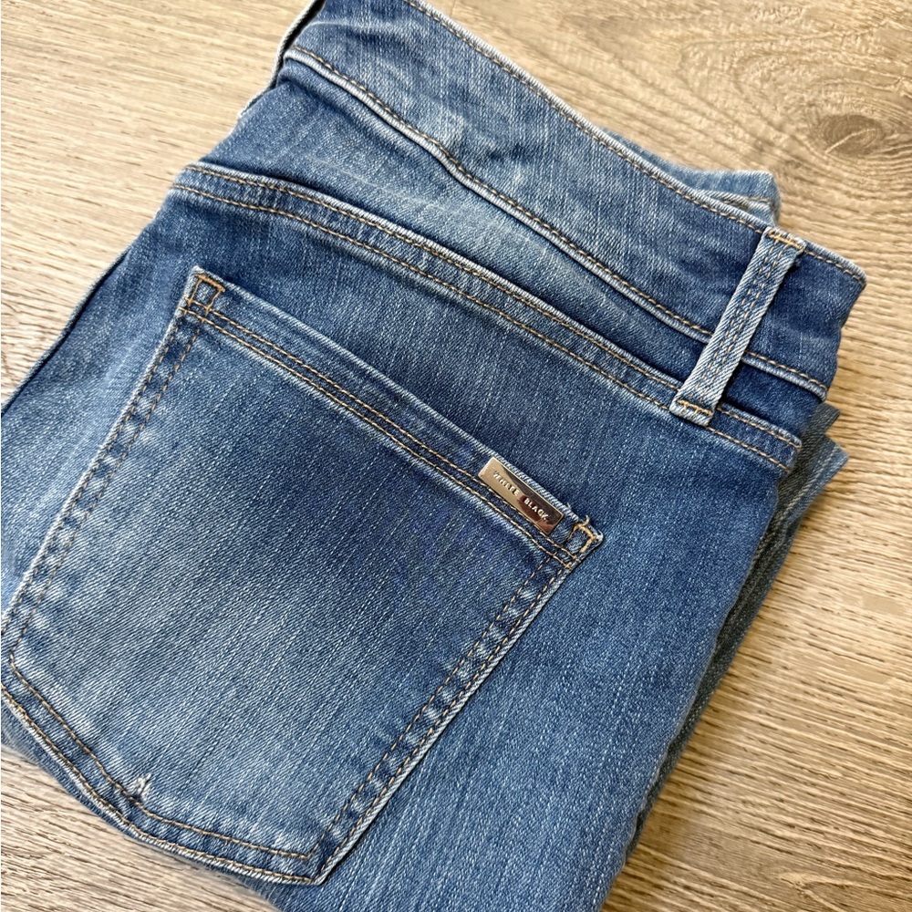 •WHITE HOUSE BLACK MARKET• HIGH RISE SKINNY ANKLE JEANS - Picture 2 of 6